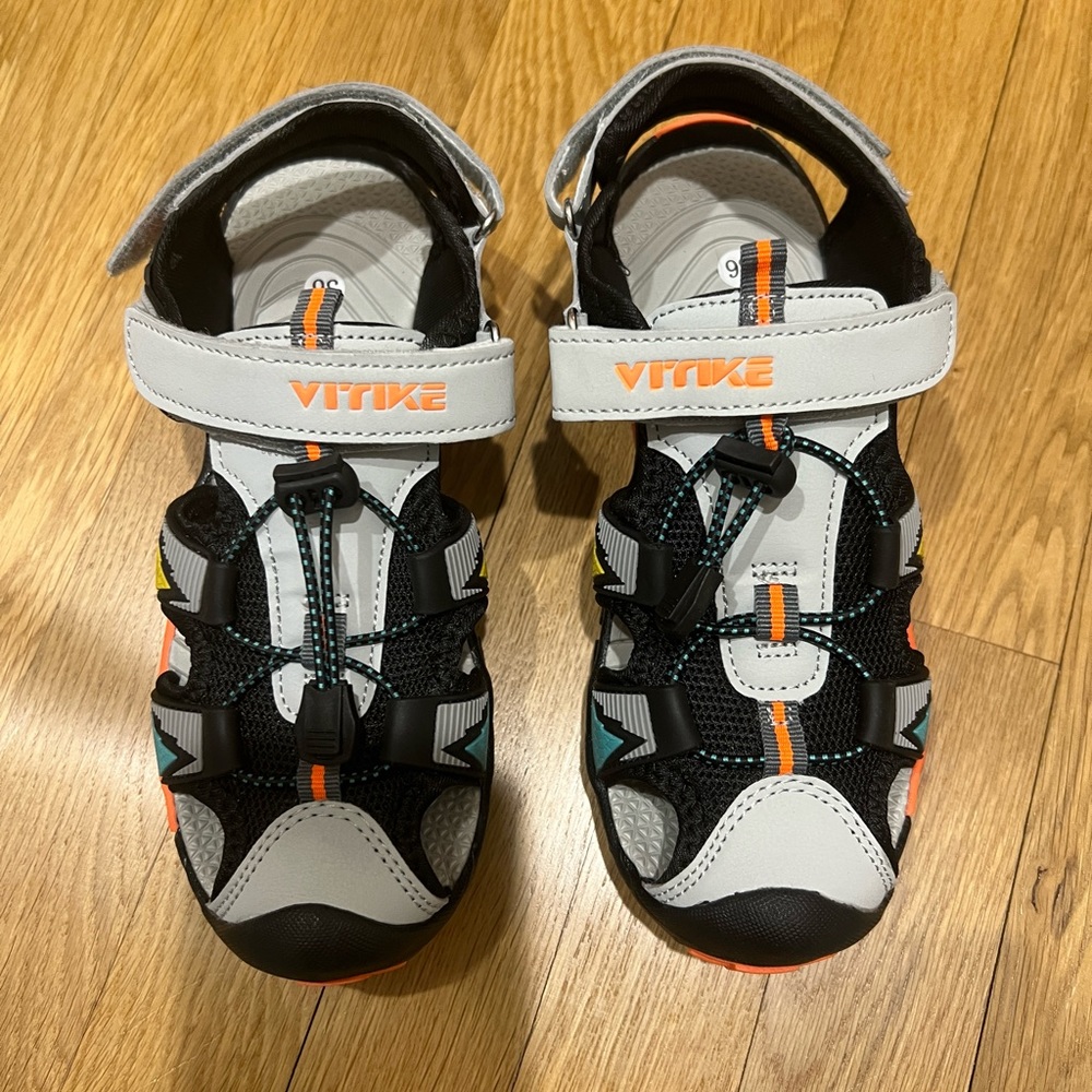 Kids sandals